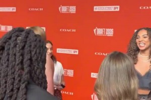 巴特勒整活玩梗：自曝附加赛出战成疑，还艾特记者来“...